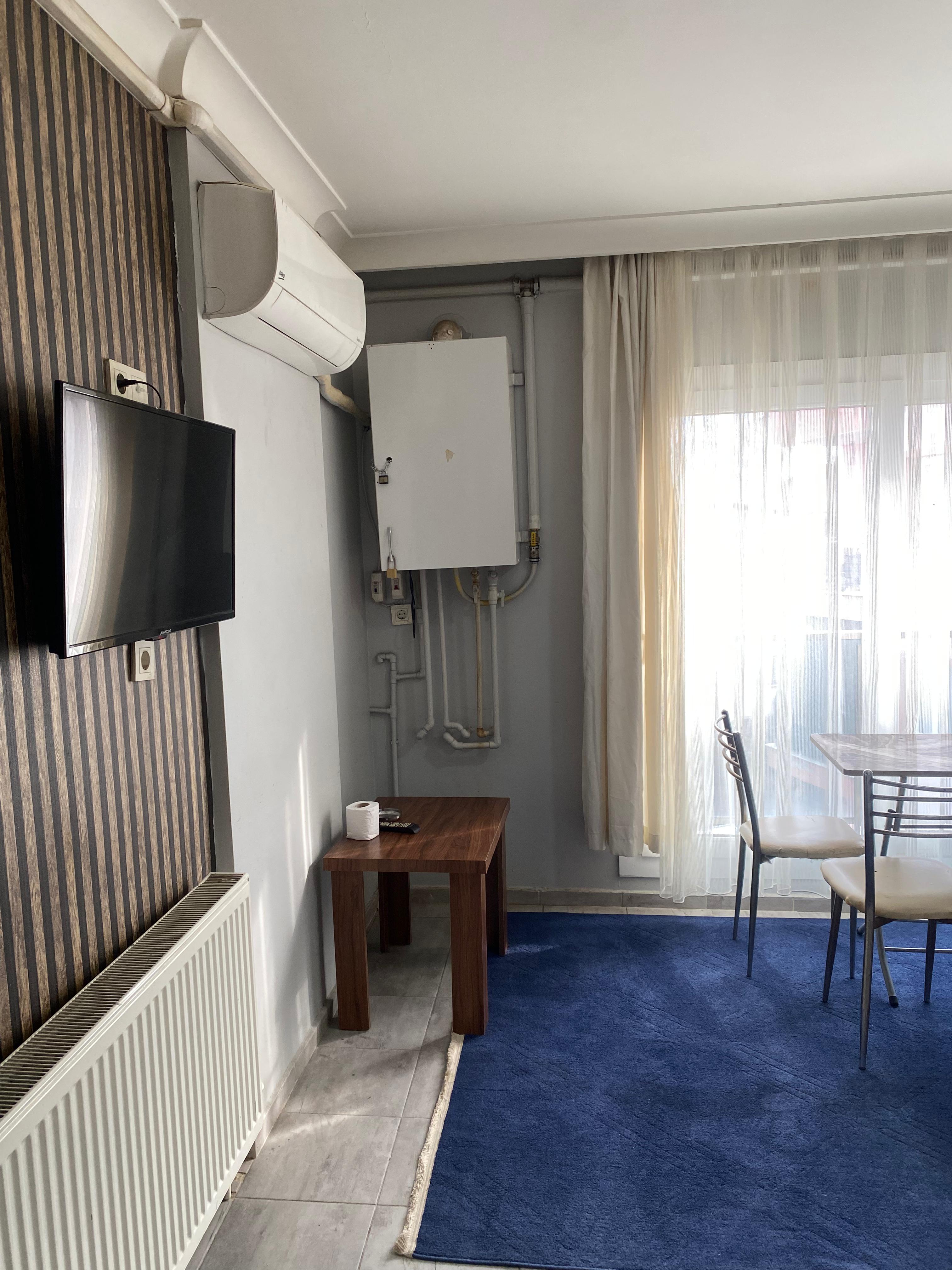 Çift Kişilik Apart